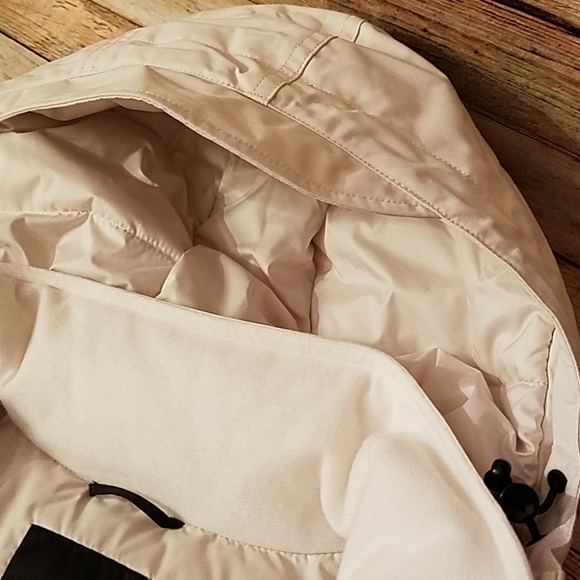 The North Face White Winter Jacket - Picture 3 of 8